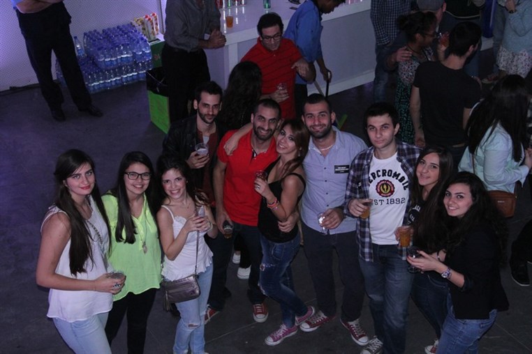 Online Collaborative Party